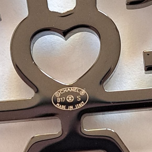 Chanel Cat Pendant Necklace with Crystals - Picture 14 of 15